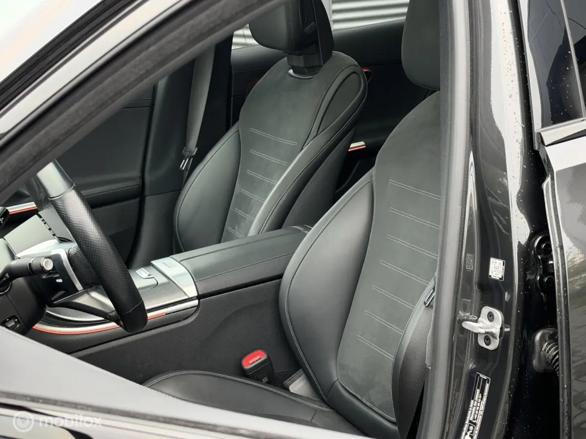 300 e AMG Premium Plus|Trekhk|Pano