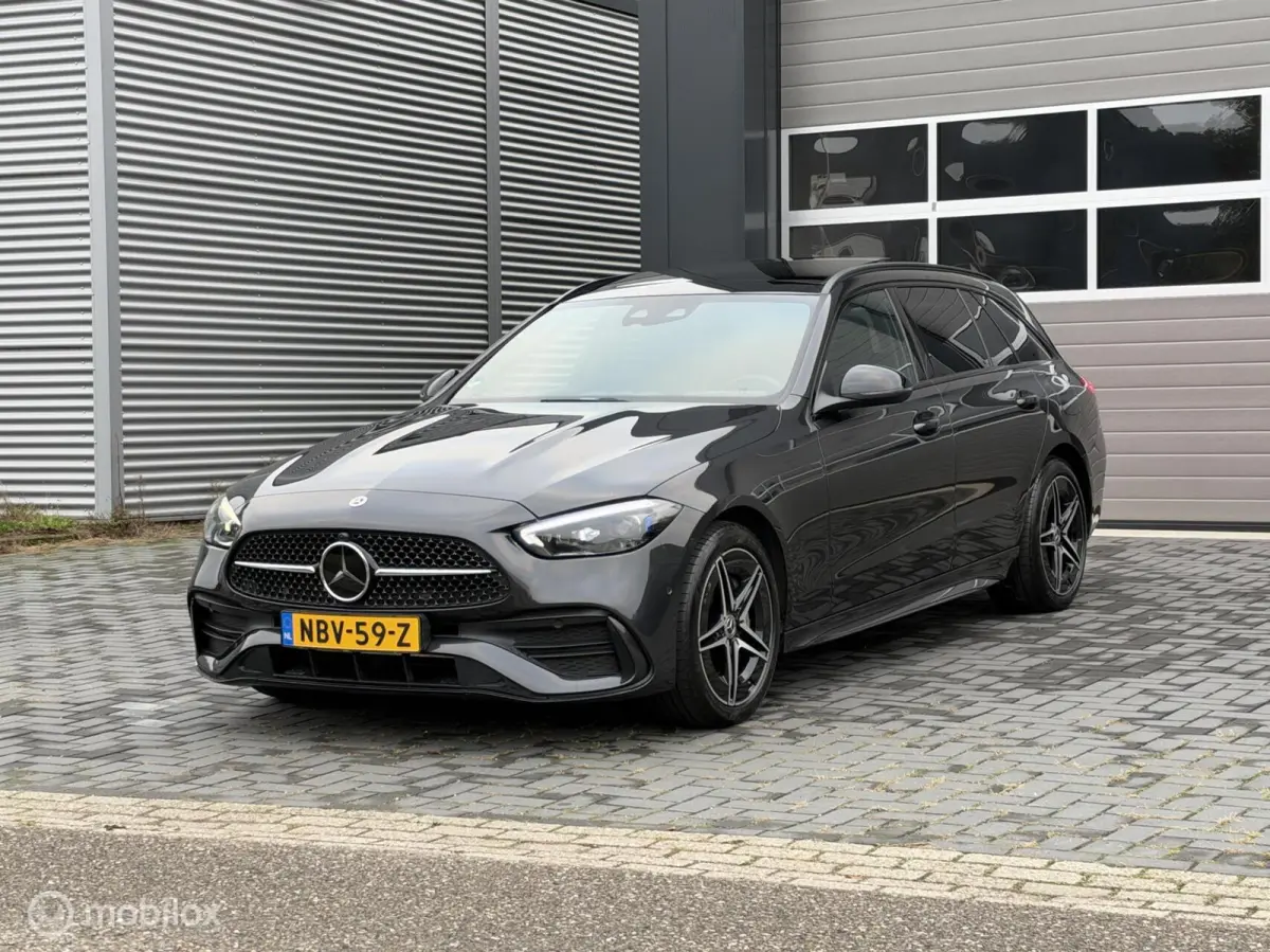 300 e AMG Premium Plus|Trekhk|Pano