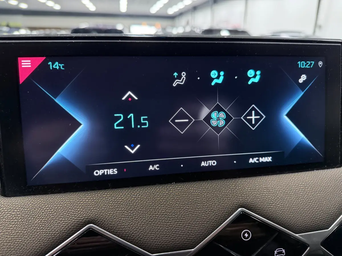 Grand Chic 50 kWh LEDER/NAVI/CAM/DAB/CARPLAY/LED/CRUISE///