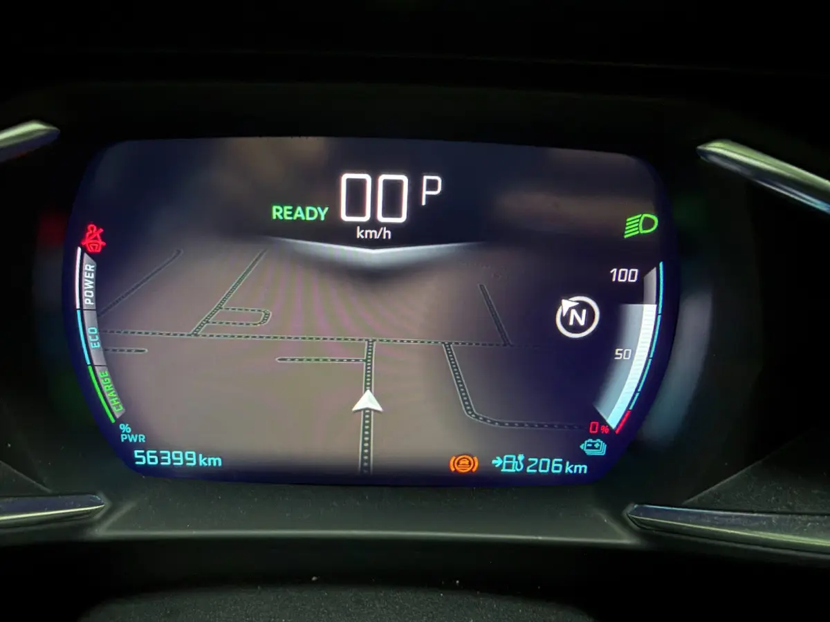 Grand Chic 50 kWh LEDER/NAVI/CAM/DAB/CARPLAY/LED/CRUISE///