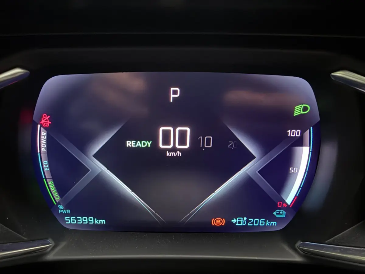 Grand Chic 50 kWh LEDER/NAVI/CAM/DAB/CARPLAY/LED/CRUISE///