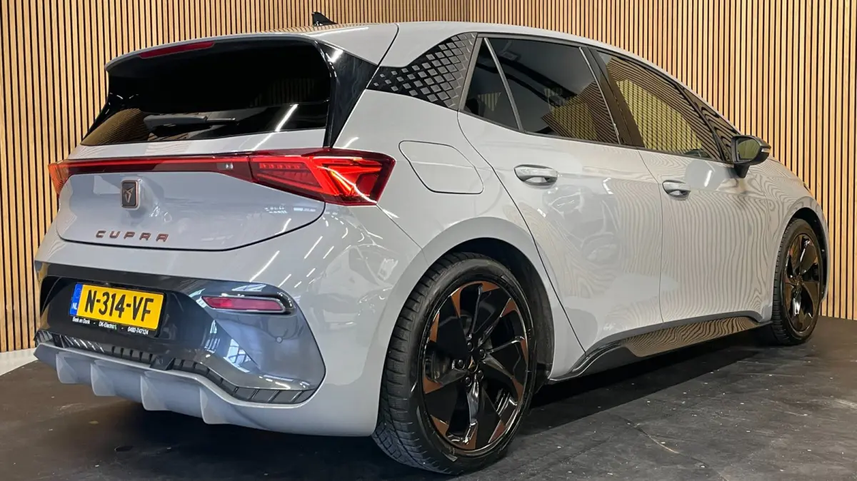 Adrenaline One 62 kWh|VAPOR GREY|ACC|ANDROID|APPLE CARPLAY|CAMERA|STOEL+STUURVERWARMING|NAVIGATIE|NAP|NL-AUTO|INCL.BTW|