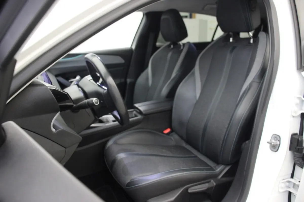 1.2 PureTech Allure Pack Business - Digitaal Cockpit, Carplay, Adapt. Cruise, Stoelverw.