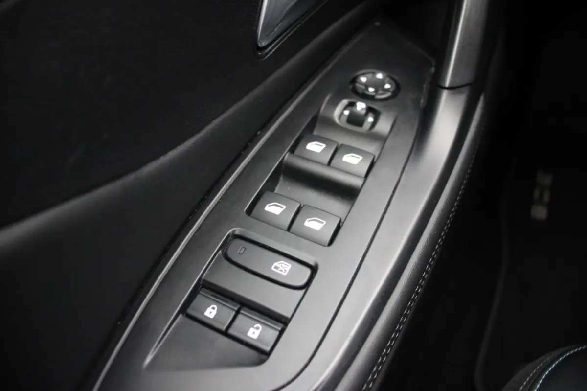 1.2 PureTech Allure Pack Business - Digitaal Cockpit, Carplay, Adapt. Cruise, Stoelverw.