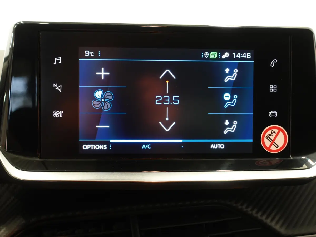 1.2 PureTech 100pk Aut. Allure Pack Navigatie Apple Carplay/Android Auto  Parkeersensor achter Cruise Control  Climate Control Getinte ramen