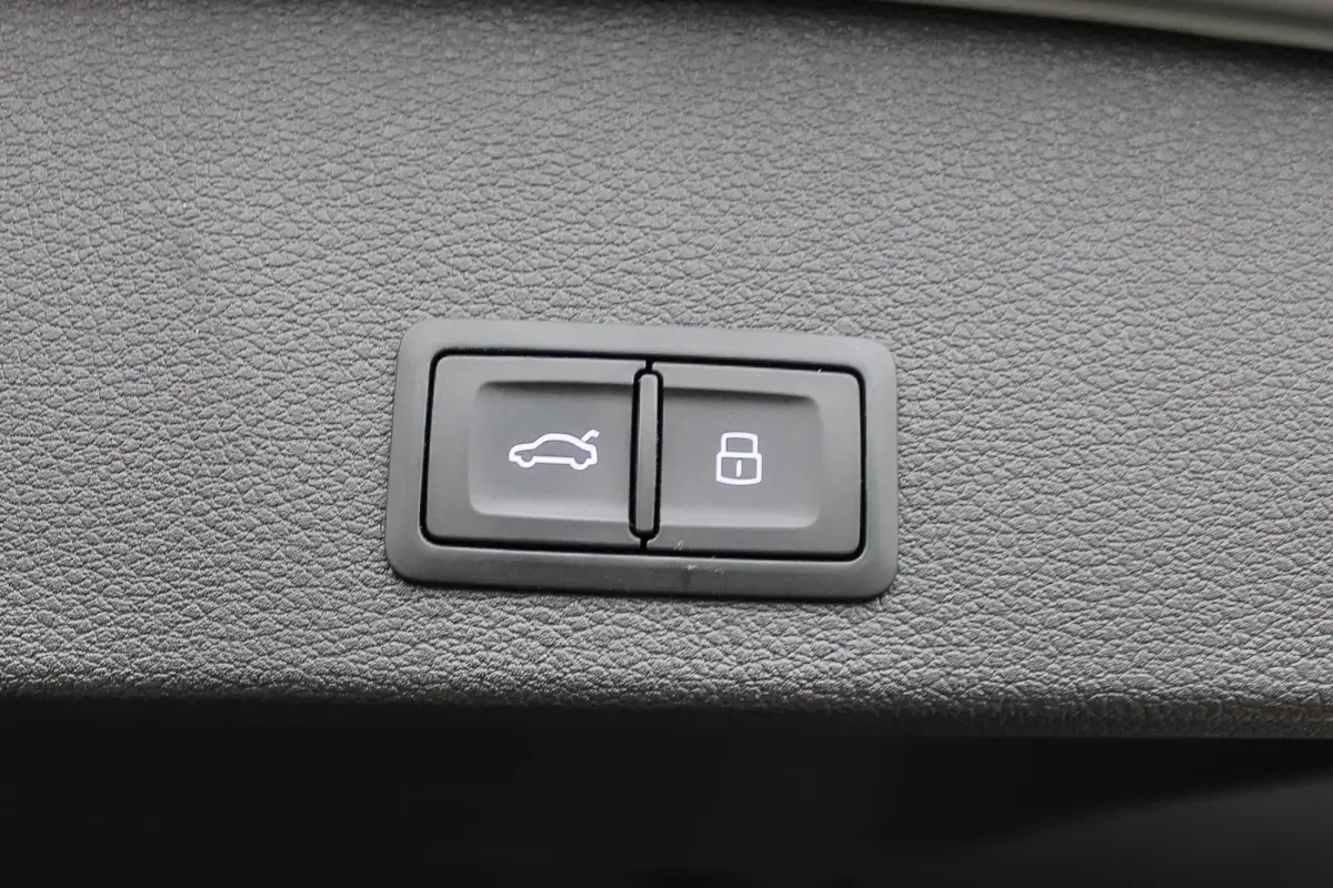 35 TFSI S Edition PANO NAVI LED CAMERA KEYLESS Trekhaak