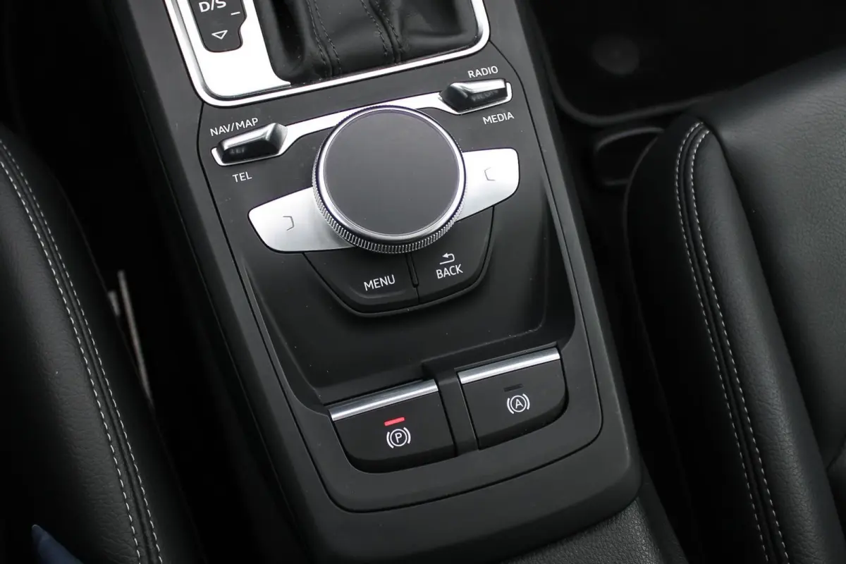 35 TFSI S Edition PANO NAVI LED CAMERA KEYLESS Trekhaak
