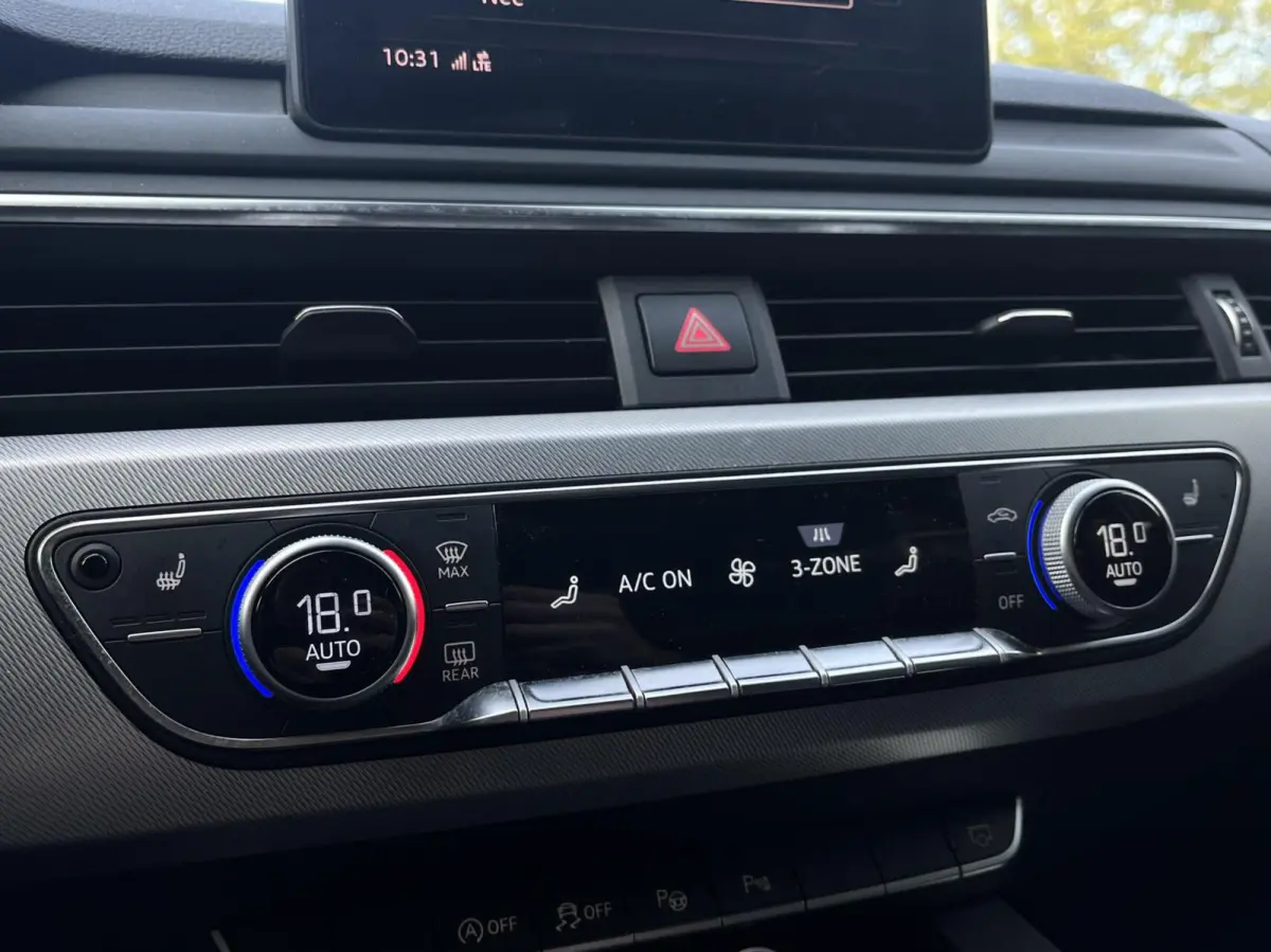 1.4 TFSI Sport S line black edition Camera..