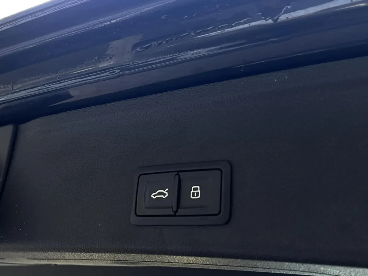 1.4 TFSI Sport S line black edition Camera..
