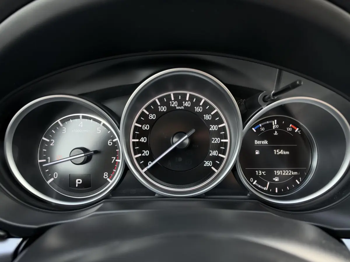 2.0 SkyActiv-G 165 Business Comfort | Leder+Memory | Trekhaak | LED | CarPlay | Stoelverwarming | Climate | Cruise | Navigatie