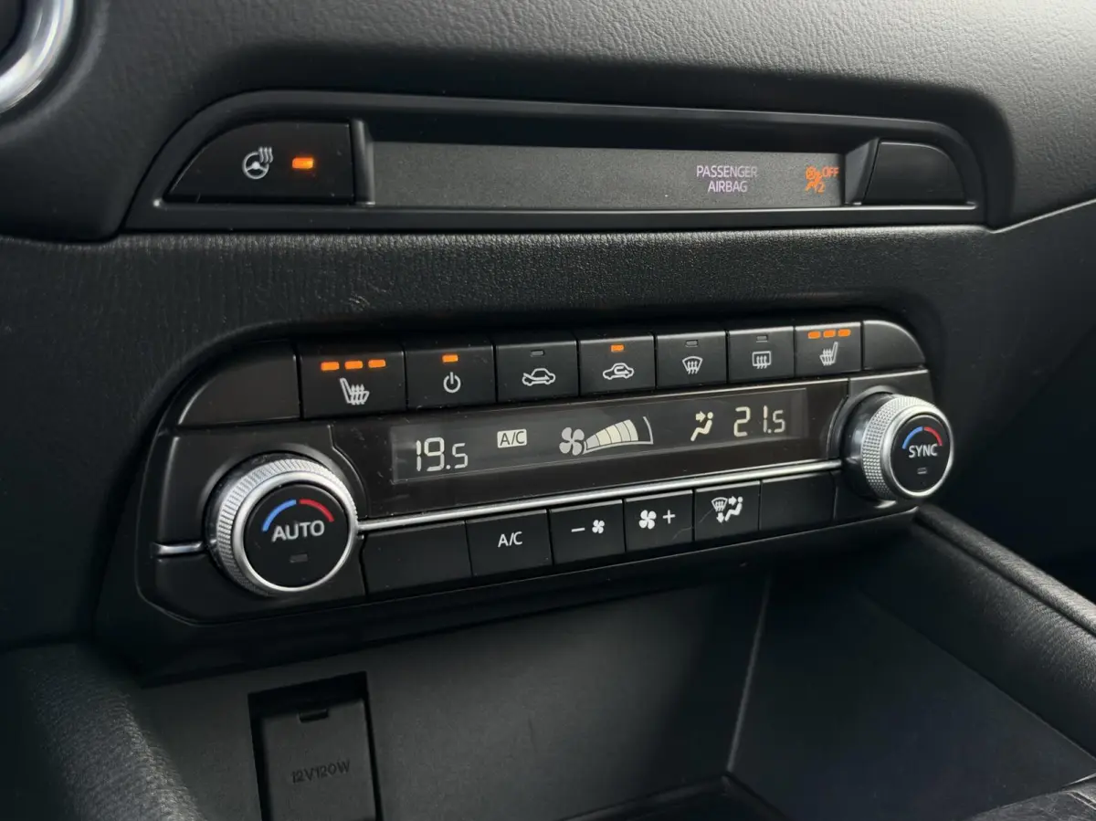 2.0 SkyActiv-G 165 Business Comfort | Leder+Memory | Trekhaak | LED | CarPlay | Stoelverwarming | Climate | Cruise | Navigatie