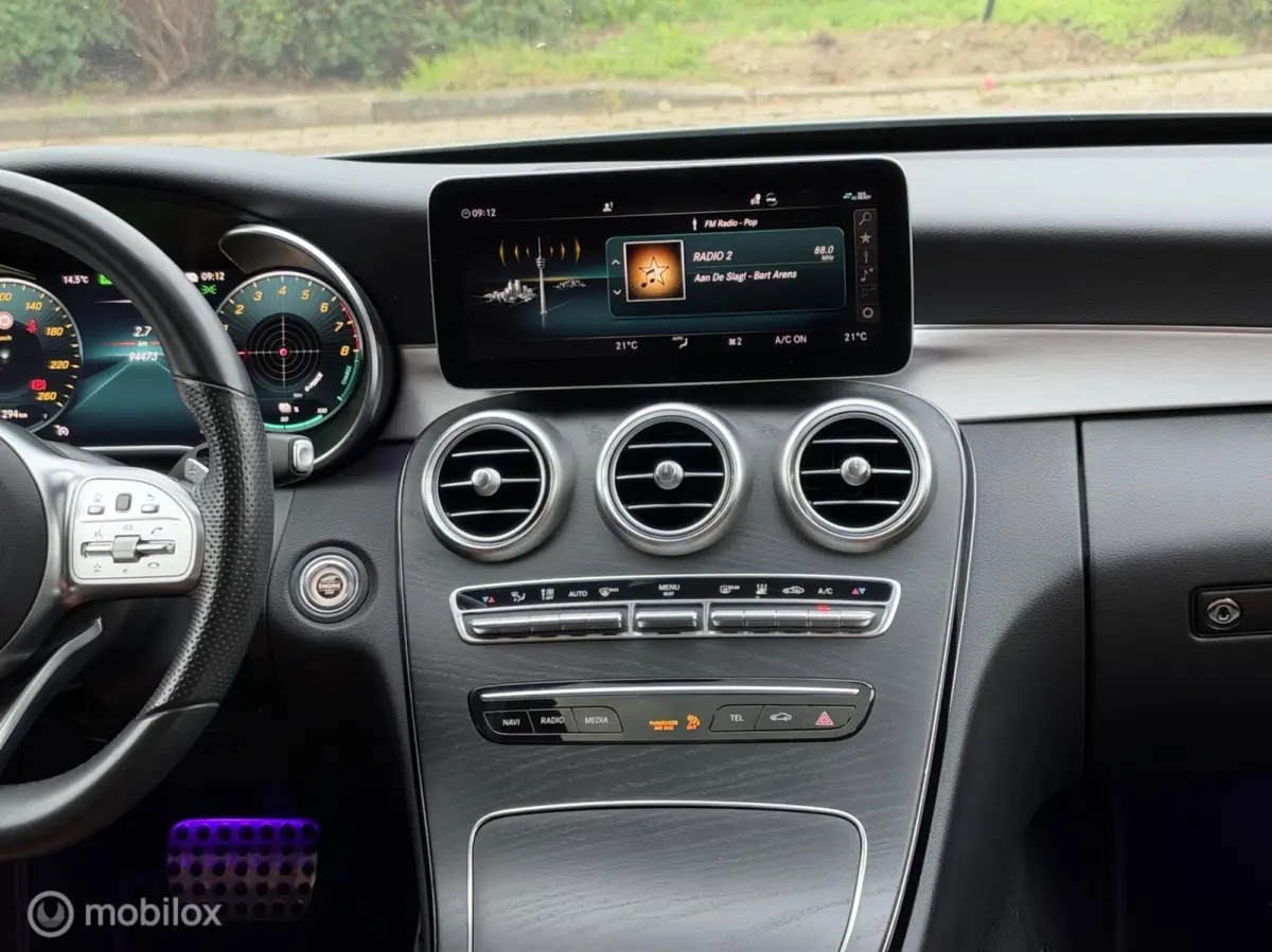 300 e 4MATIC AMG|Pano|Burmester|19'|Leder