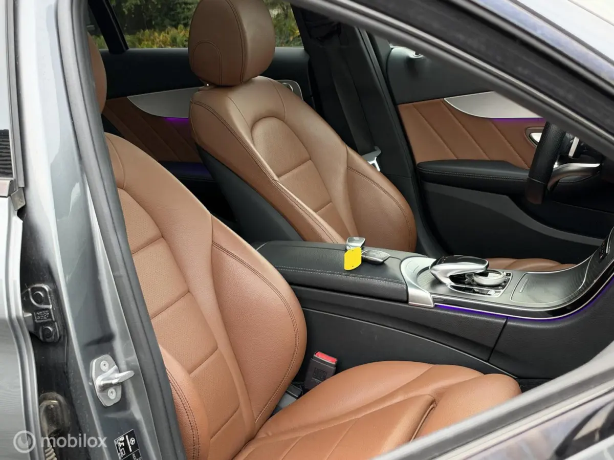 300 e 4MATIC AMG|Pano|Burmester|19'|Leder