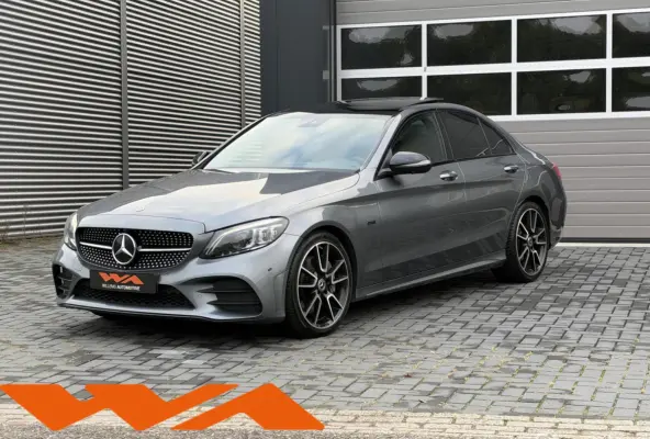 300 e 4MATIC AMG|Pano|Burmester|19'|Leder