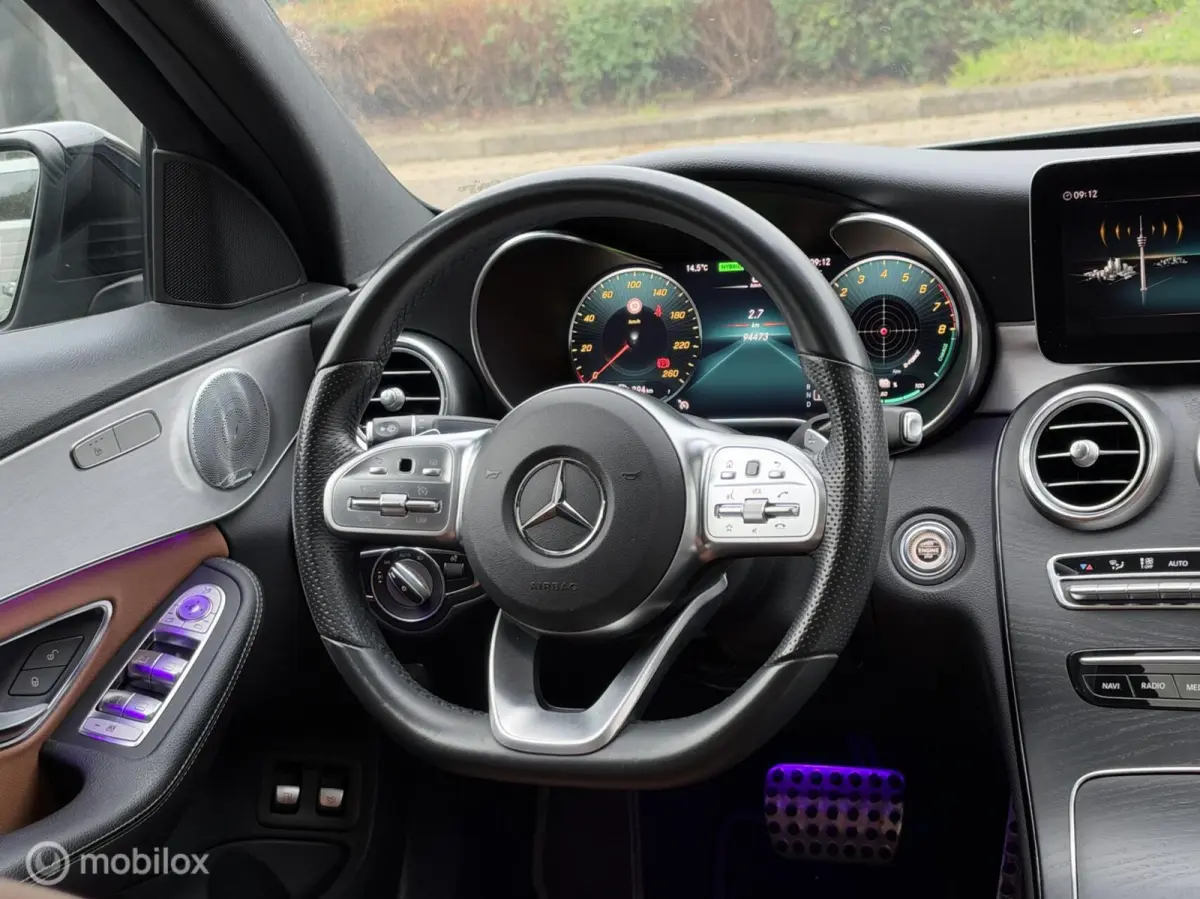 300 e 4MATIC AMG|Pano|Burmester|19'|Leder