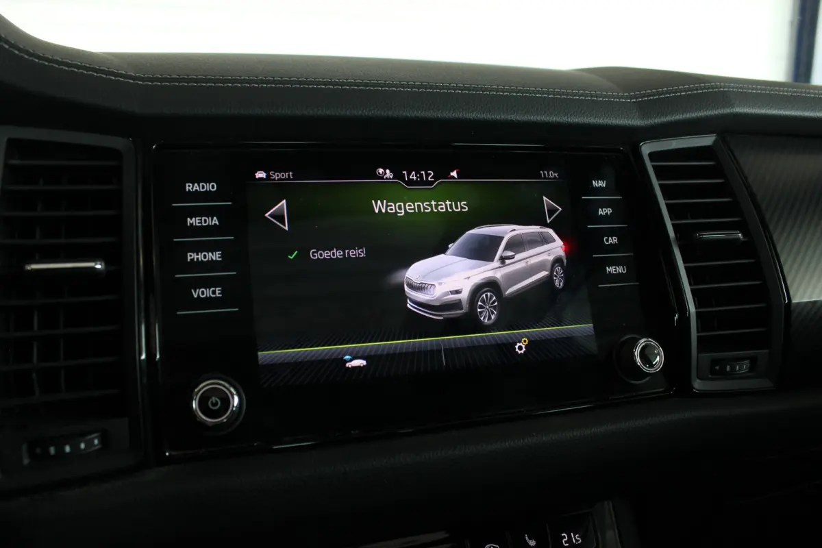1.5 TSI Sportline Business Facelift | Pano | Camera | Memory | Virtual Cockpit | LED Matrix | Carplay | Keyless | Stoelverw. | 20" LMV | PDC V+A