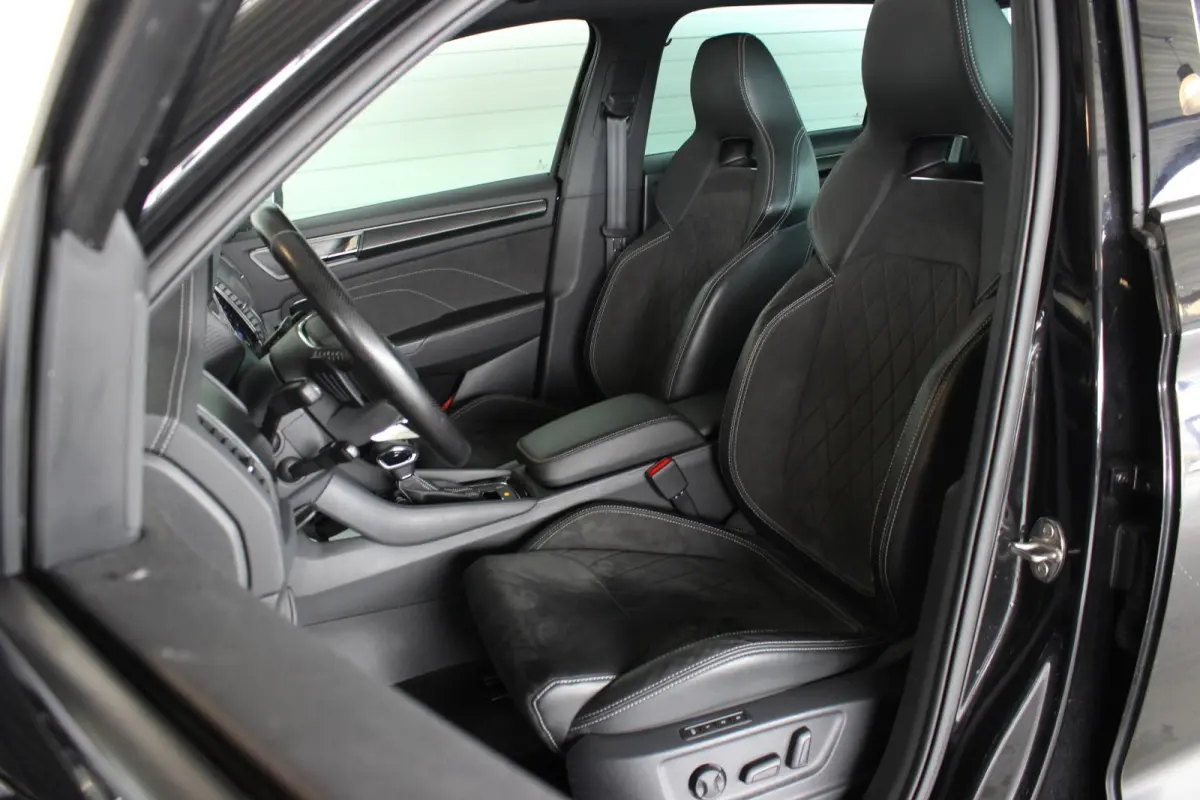 1.5 TSI Sportline Business Facelift | Pano | Camera | Memory | Virtual Cockpit | LED Matrix | Carplay | Keyless | Stoelverw. | 20" LMV | PDC V+A