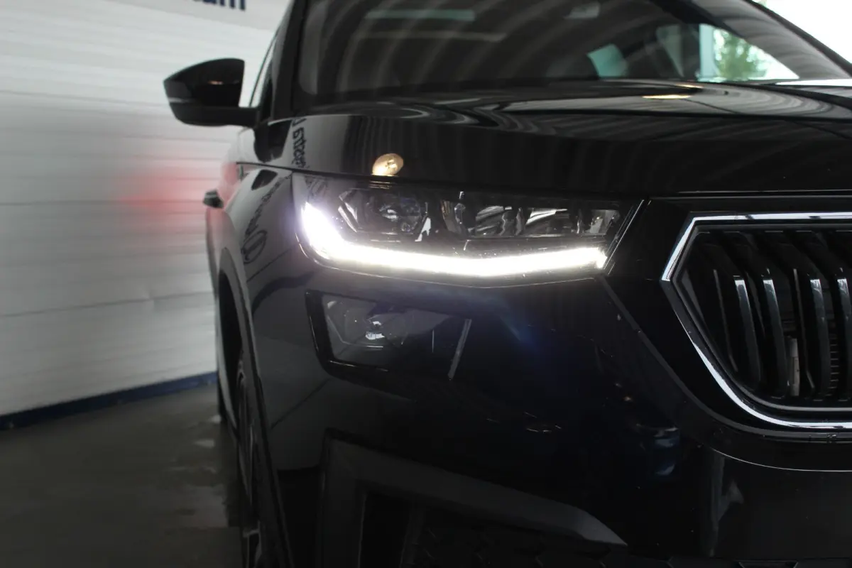 1.5 TSI Sportline Business Facelift | Pano | Camera | Memory | Virtual Cockpit | LED Matrix | Carplay | Keyless | Stoelverw. | 20" LMV | PDC V+A