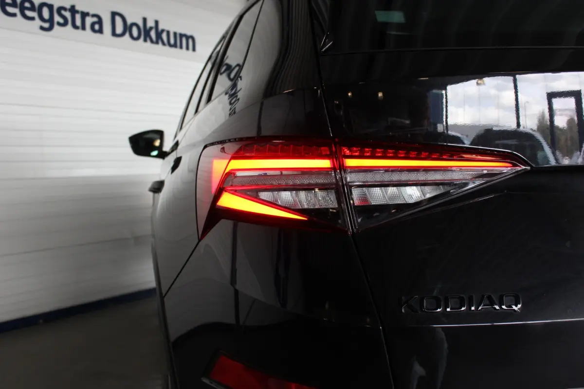 1.5 TSI Sportline Business Facelift | Pano | Camera | Memory | Virtual Cockpit | LED Matrix | Carplay | Keyless | Stoelverw. | 20" LMV | PDC V+A