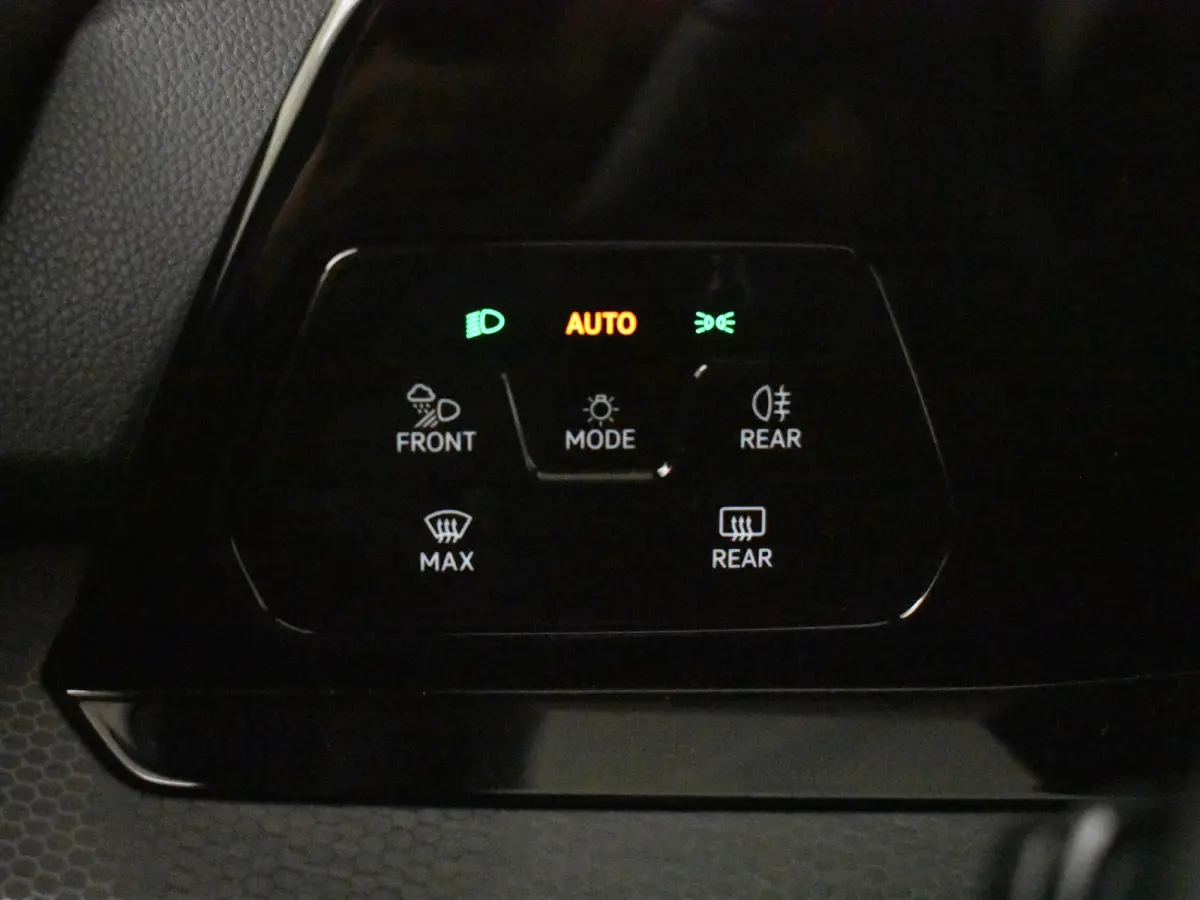 1.4 eHybrid GTE lTrekhaak Afneembaar | Stoel en Stuurverwarming l Adapt. Cr Control l Navi l Apple Car play/Android l 18" l PDC l
