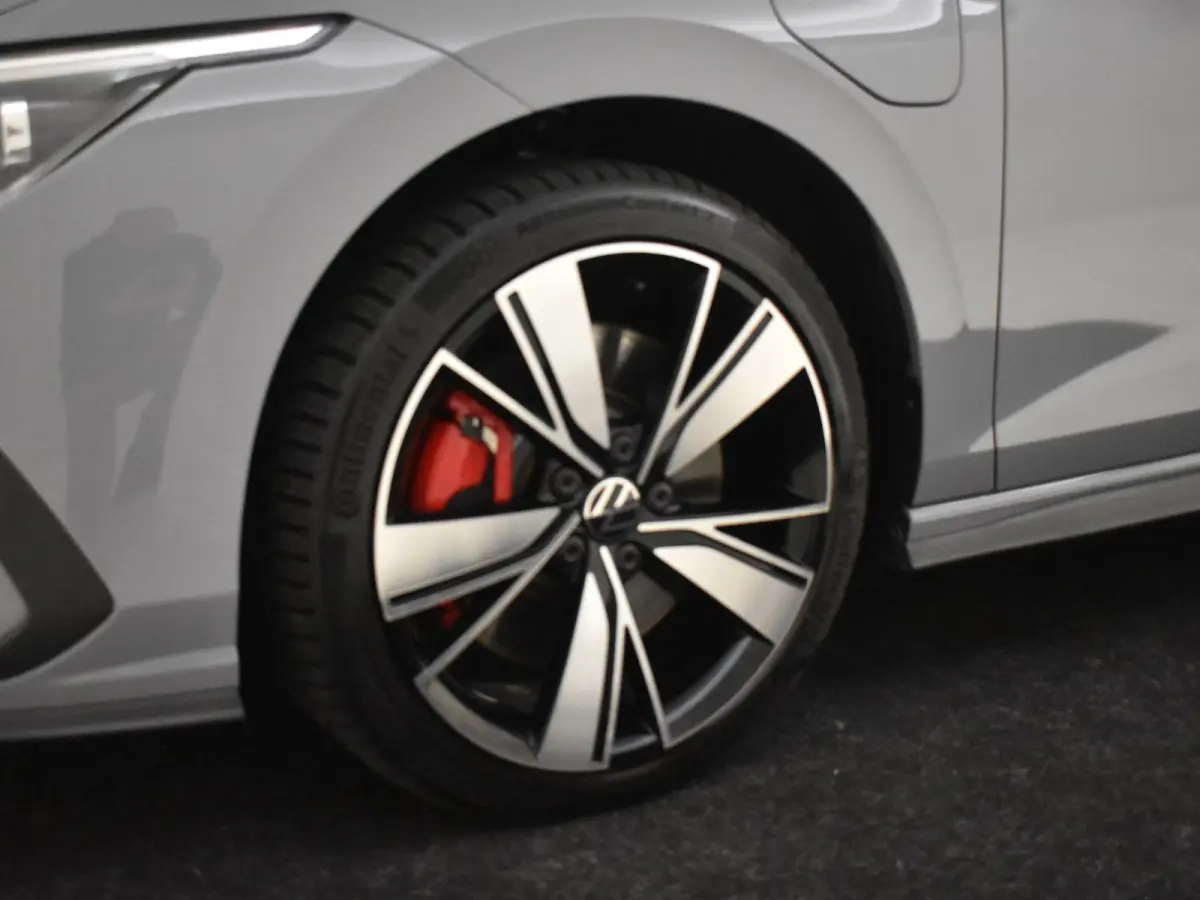 1.4 eHybrid GTE lTrekhaak Afneembaar | Stoel en Stuurverwarming l Adapt. Cr Control l Navi l Apple Car play/Android l 18" l PDC l