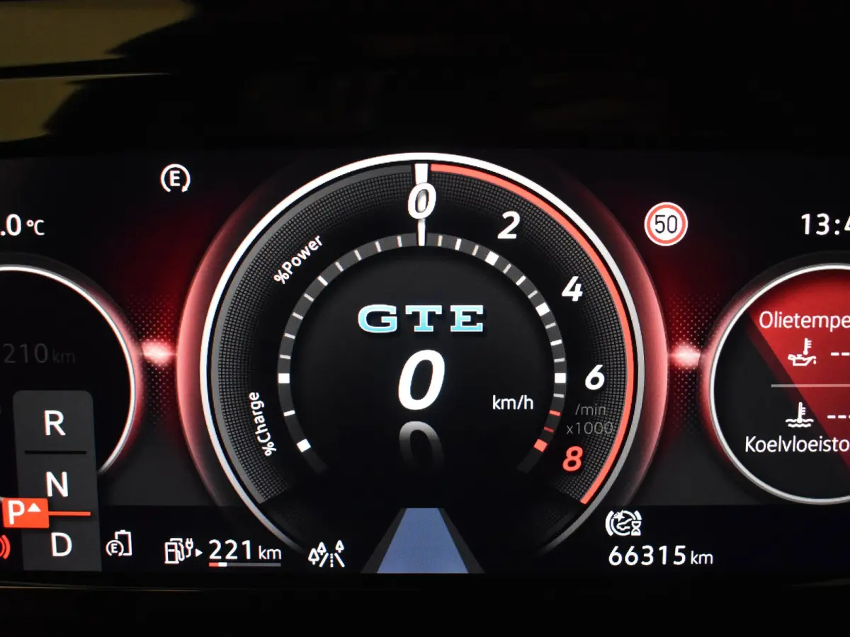 1.4 eHybrid GTE lTrekhaak Afneembaar | Stoel en Stuurverwarming l Adapt. Cr Control l Navi l Apple Car play/Android l 18" l PDC l