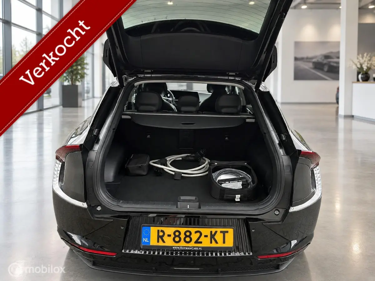 Plus 77.4 kWh | SOH 100% | Leder | Stoelkoeling | Stoel- & Stuurverwarming | Camera | 10/2022