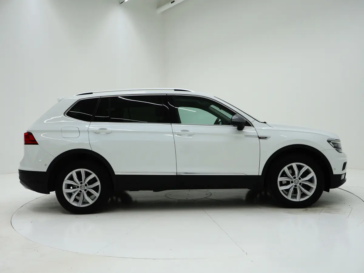 2.0 TSI 4Motion DSG | Trekhaak | Camera | Adaptive Cruise | Virtual | Stoelverwarming | Carplay