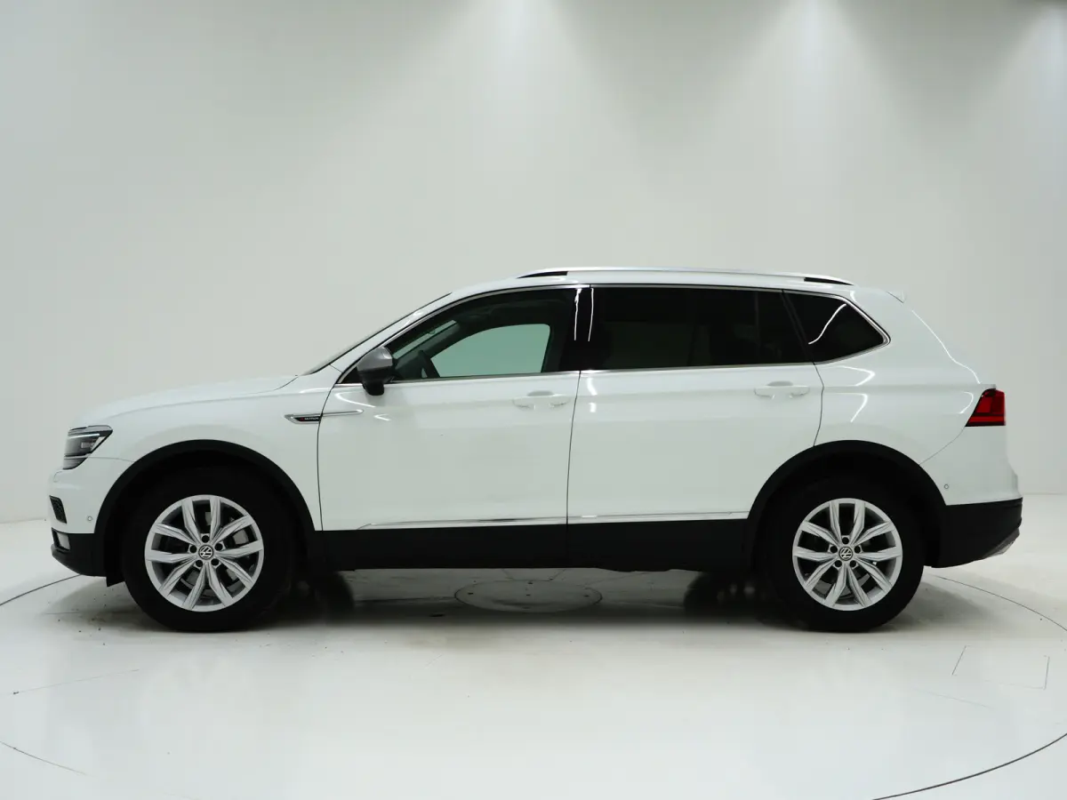 2.0 TSI 4Motion DSG | Trekhaak | Camera | Adaptive Cruise | Virtual | Stoelverwarming | Carplay