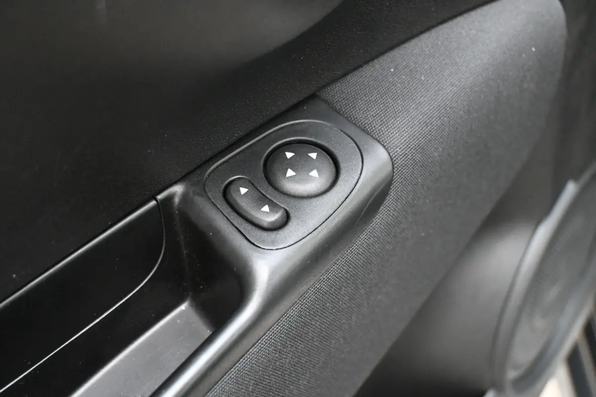 1.2 Star | PANORAMADAK | Navigatie | Bluetooth | Parkeersensoren Achter | Lichtmetalen Velgen