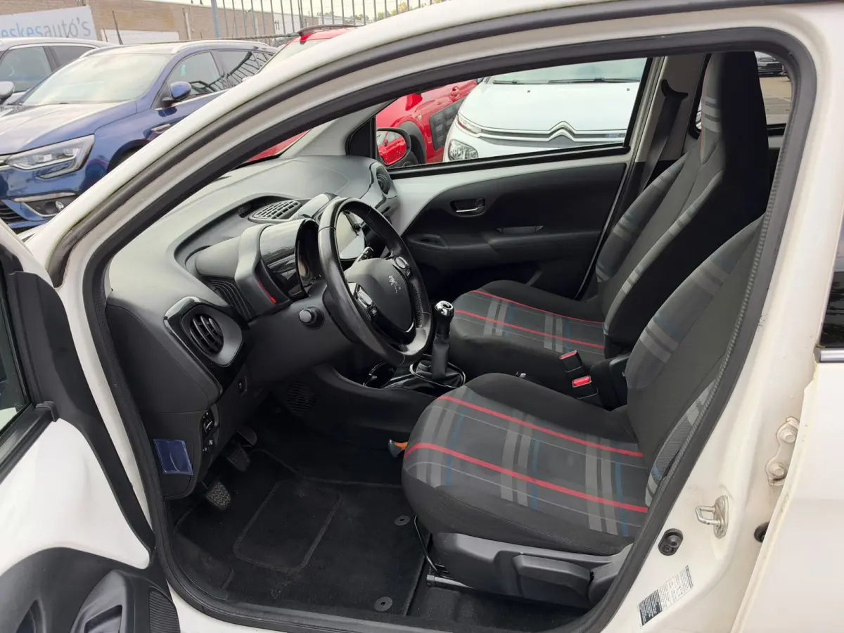 1.2 Puretech GT-Line, Navi, Camera, Keyless, NAP, APK 10-2027, NL Auto, Nieuwe Distributie