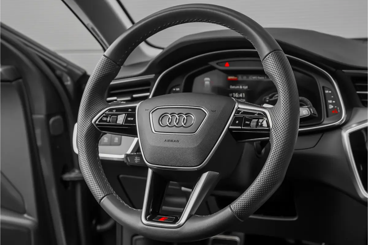 55 TFSI e Quattro S-Line Pano 360° B&O Matrix ACC Elek Trekhaak 21"
