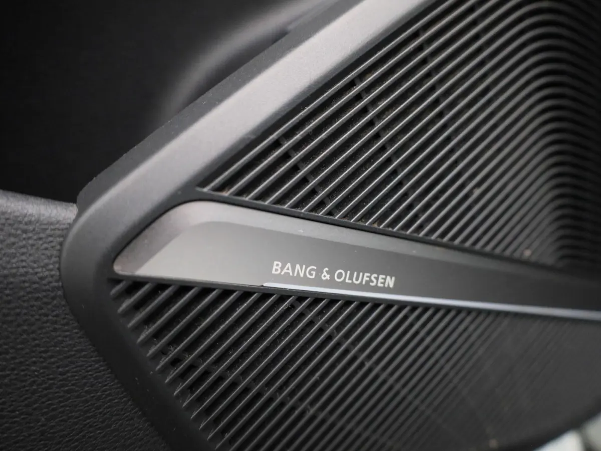 55 TFSI e quattro Competition | S- Line | Panoramadak | Bang & Olufsen | Luchtvering | Memory Seats | 360 Camera | Virtual Cockpit | Stoelverwarming | Afgevlakt Sportstuur | DAB |  Lichtmeta