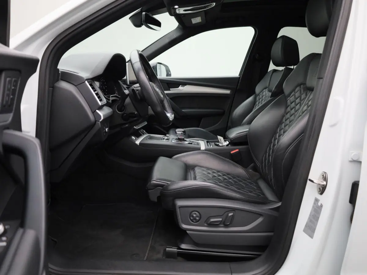 55 TFSI e quattro Competition | S- Line | Panoramadak | Bang & Olufsen | Luchtvering | Memory Seats | 360 Camera | Virtual Cockpit | Stoelverwarming | Afgevlakt Sportstuur | DAB |  Lichtmeta