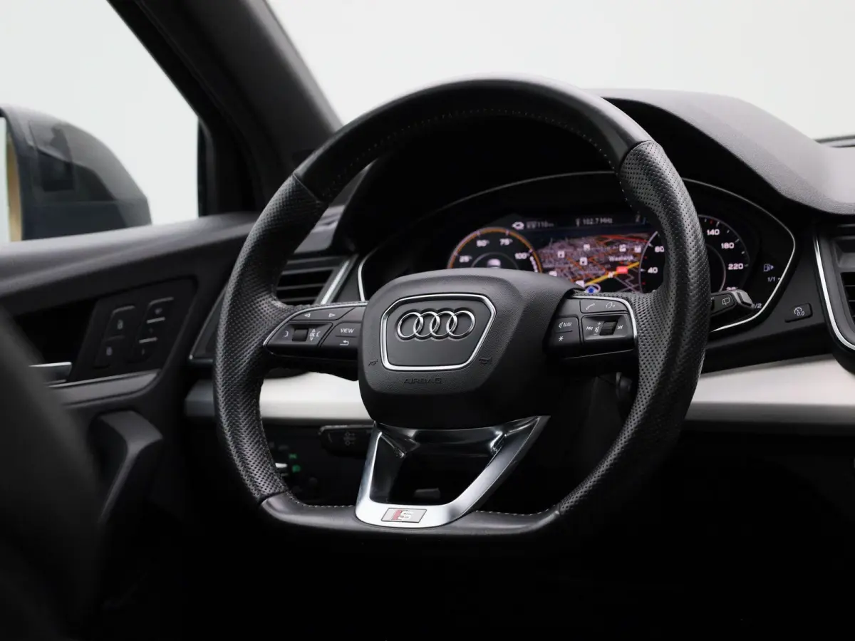 55 TFSI e quattro Competition | S- Line | Panoramadak | Bang & Olufsen | Luchtvering | Memory Seats | 360 Camera | Virtual Cockpit | Stoelverwarming | Afgevlakt Sportstuur | DAB |  Lichtmeta
