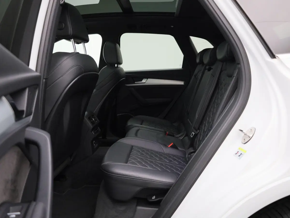 55 TFSI e quattro Competition | S- Line | Panoramadak | Bang & Olufsen | Luchtvering | Memory Seats | 360 Camera | Virtual Cockpit | Stoelverwarming | Afgevlakt Sportstuur | DAB |  Lichtmeta