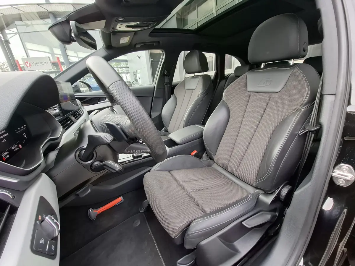 35 TFSI S-line edition Competition | Navigatie/Android/Apple Carplay | LM Velgen | Elektrisch Glazen Panoramadak | Voorstoelen Verwarmd | Achteruitrijcamera | Cruise Control | Airco |