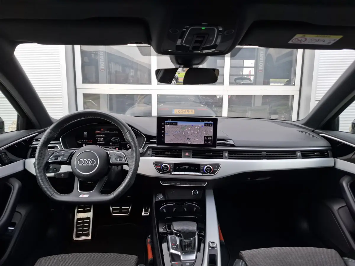 35 TFSI S-line edition Competition | Navigatie/Android/Apple Carplay | LM Velgen | Elektrisch Glazen Panoramadak | Voorstoelen Verwarmd | Achteruitrijcamera | Cruise Control | Airco |