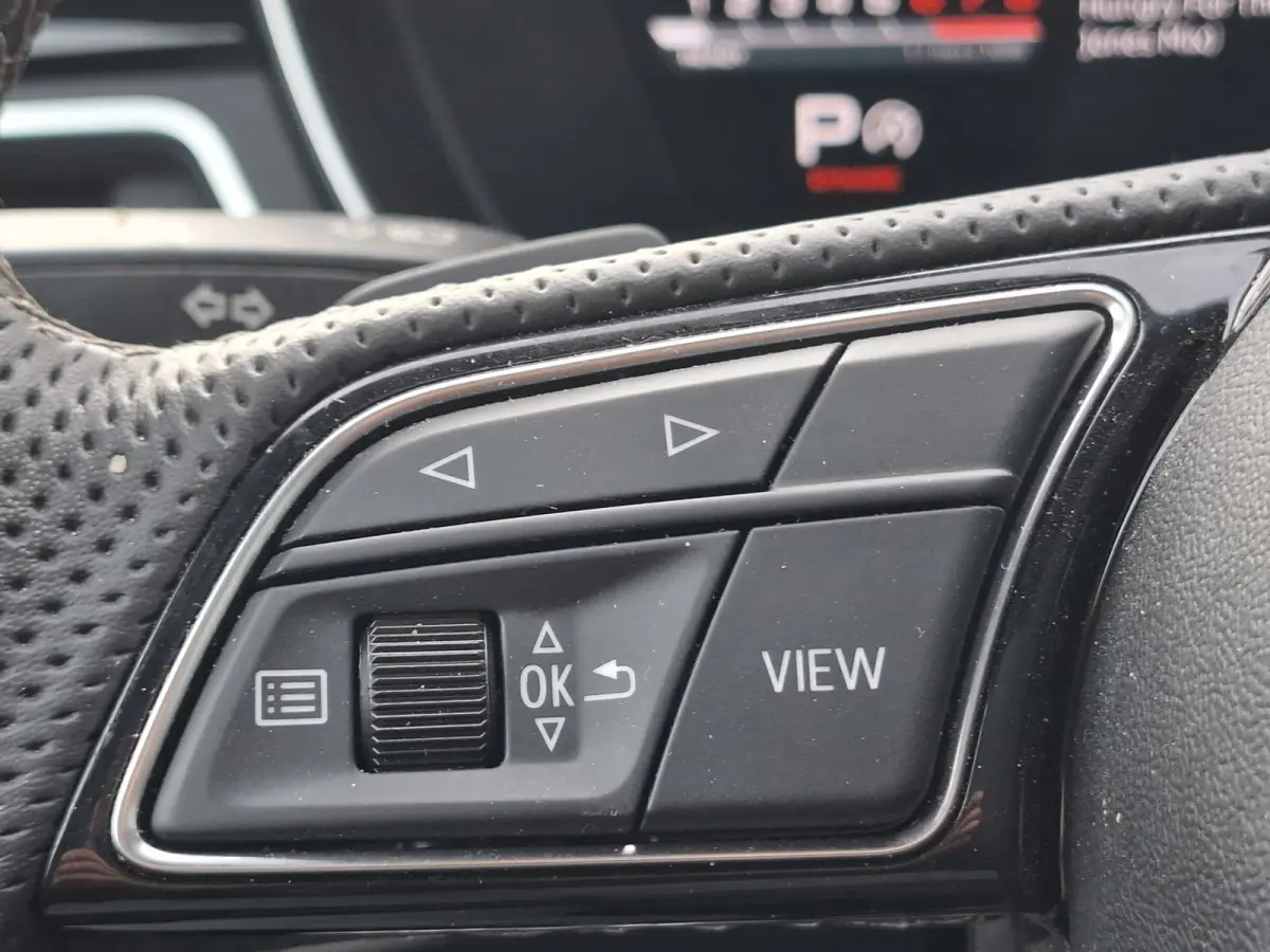 35 TFSI S-line edition Competition | Navigatie/Android/Apple Carplay | LM Velgen | Elektrisch Glazen Panoramadak | Voorstoelen Verwarmd | Achteruitrijcamera | Cruise Control | Airco |