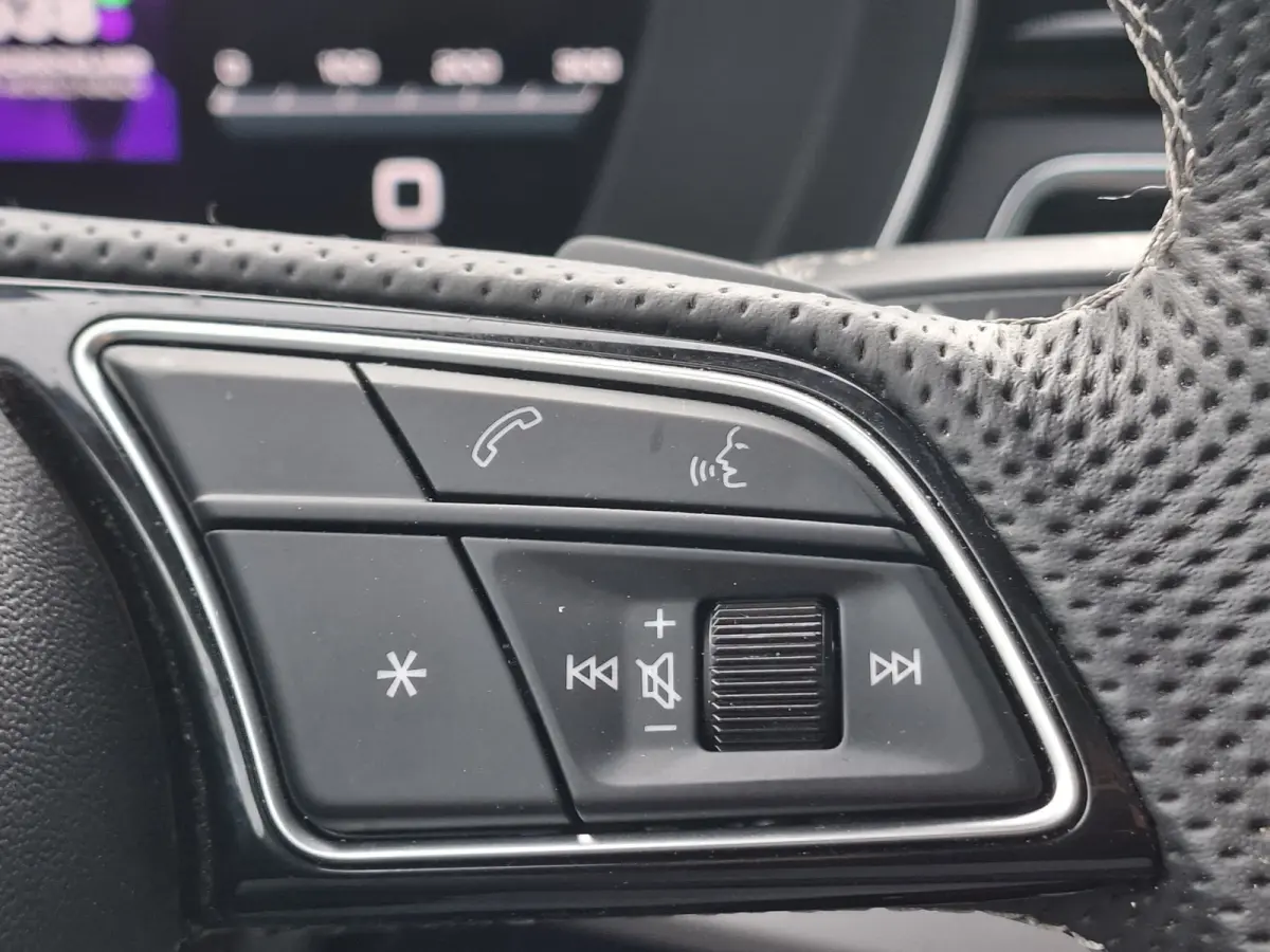 35 TFSI S-line edition Competition | Navigatie/Android/Apple Carplay | LM Velgen | Elektrisch Glazen Panoramadak | Voorstoelen Verwarmd | Achteruitrijcamera | Cruise Control | Airco |