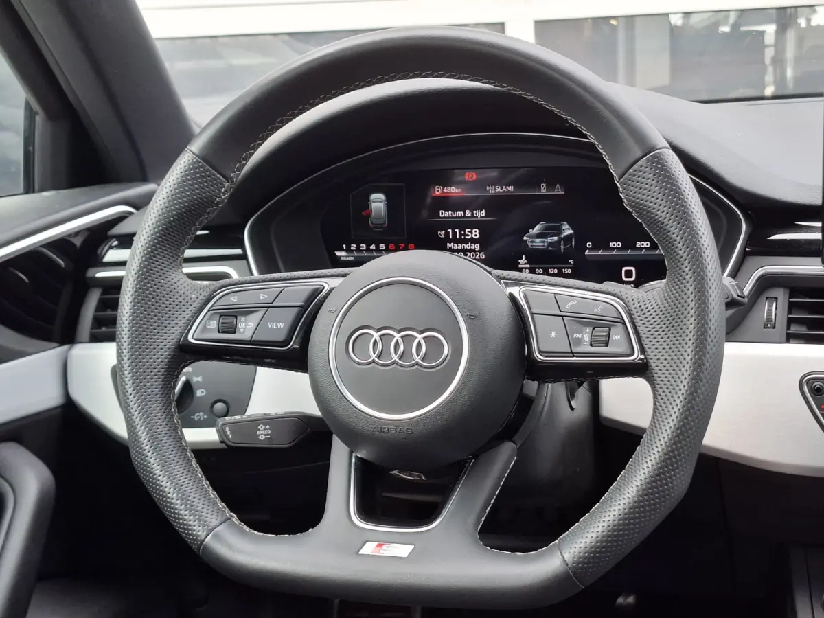 35 TFSI S-line edition Competition | Navigatie/Android/Apple Carplay | LM Velgen | Elektrisch Glazen Panoramadak | Voorstoelen Verwarmd | Achteruitrijcamera | Cruise Control | Airco |