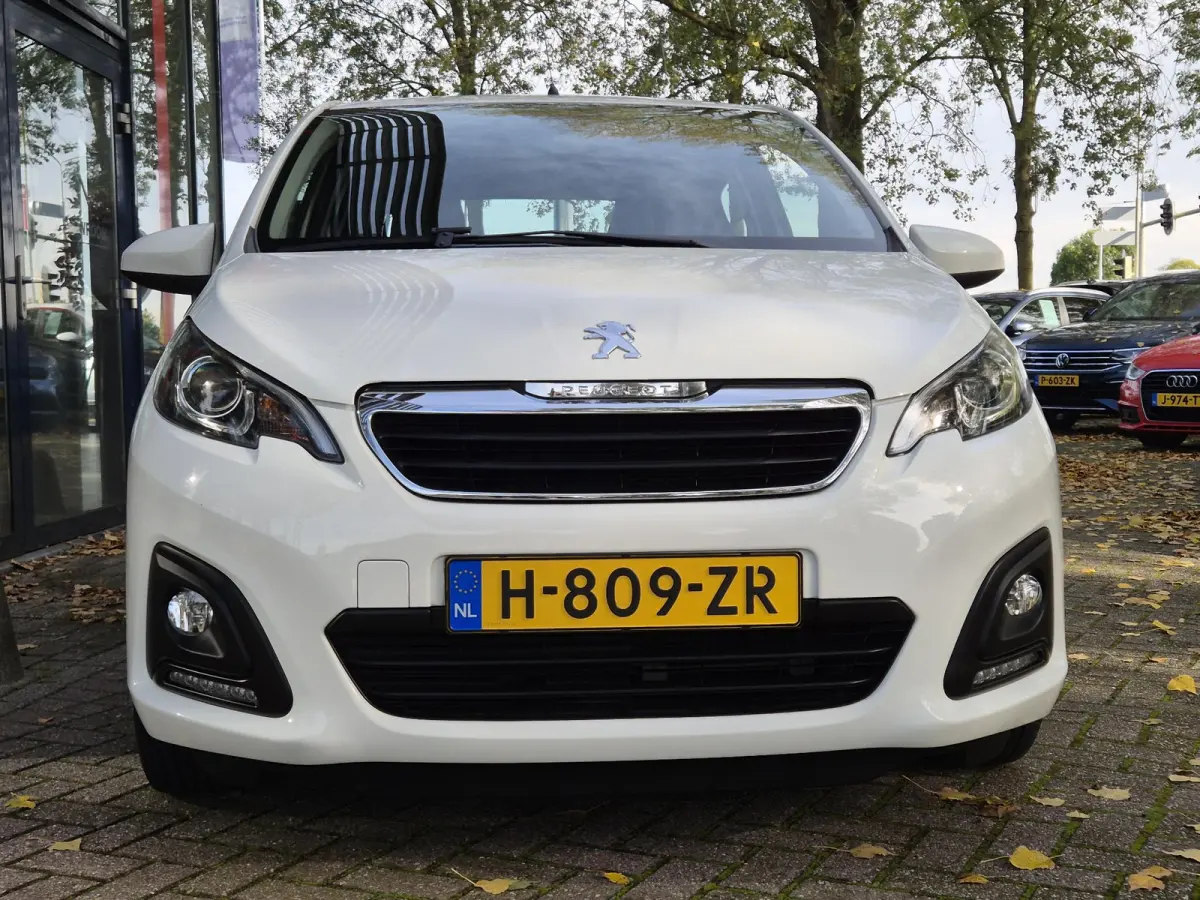 1.0 e-VTi Active | Airconditioning | Centr. vergr. op afstand | Electr. ramen voor | Stuurbekrachtiging