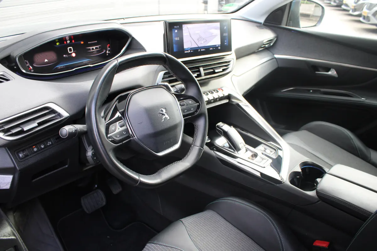 1.2 PureTech 130pk EAT8 Blue Lease Allure | Automaat | Navigatie | Camera | NL auto | 7 Persoons | All season | Nieuw model |