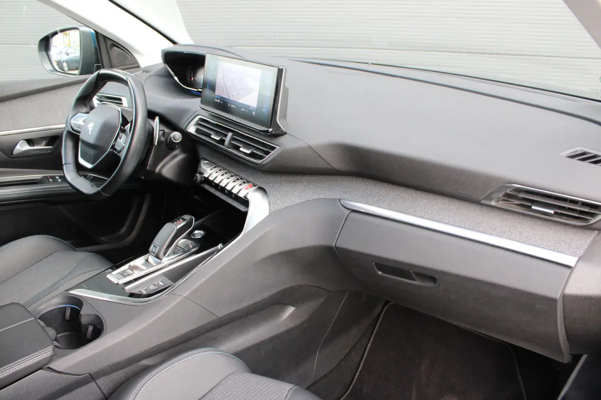 1.2 PureTech 130pk EAT8 Blue Lease Allure | Automaat | Navigatie | Camera | NL auto | 7 Persoons | All season | Nieuw model |