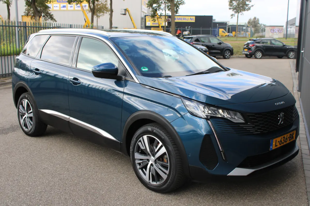 1.2 PureTech 130pk EAT8 Blue Lease Allure | Automaat | Navigatie | Camera | NL auto | 7 Persoons | All season | Nieuw model |