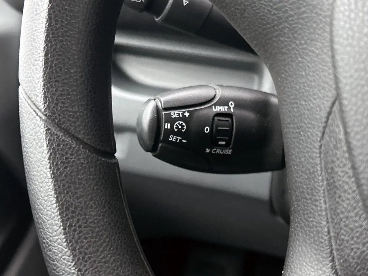 2.0 Diesel 145 L2 | parkeersensoren achter | Airco | Cruise Control