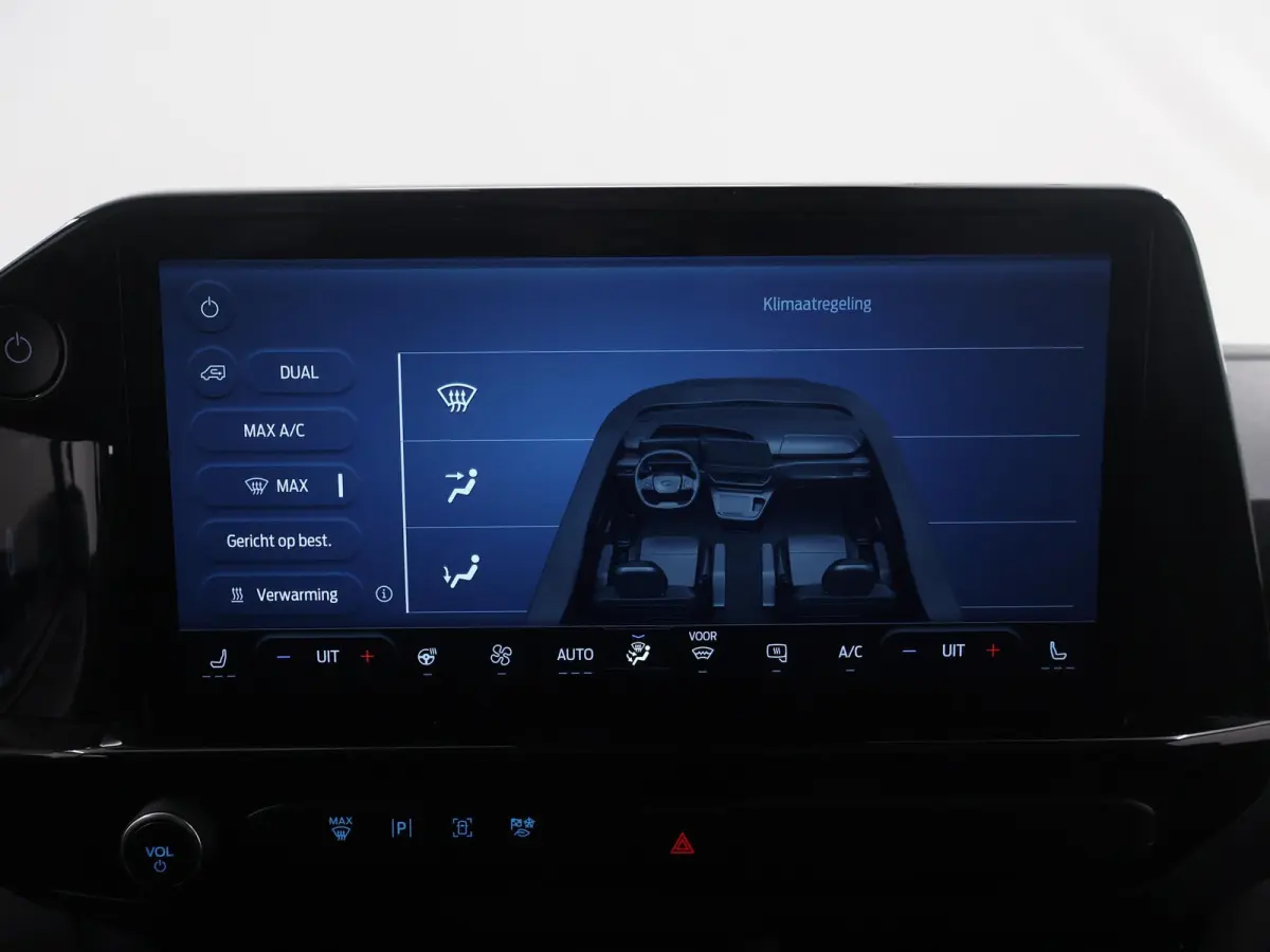 320 | L2 H1 | SPORT | 2-ZITS | LED KOPLAMPEN | ADAPTIVE CRUISE CONTROL | NAVIGATIE | ACHTERUITRIJCAMERA | STOELVERWARMING | STUURWIELVERWARMING | CLIMATE CONTROL | BOM VOL IN OPTIES