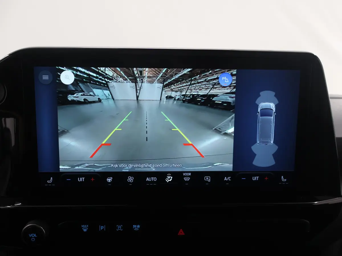 320 | L2 H1 | SPORT | 2-ZITS | LED KOPLAMPEN | ADAPTIVE CRUISE CONTROL | NAVIGATIE | ACHTERUITRIJCAMERA | STOELVERWARMING | STUURWIELVERWARMING | CLIMATE CONTROL | BOM VOL IN OPTIES