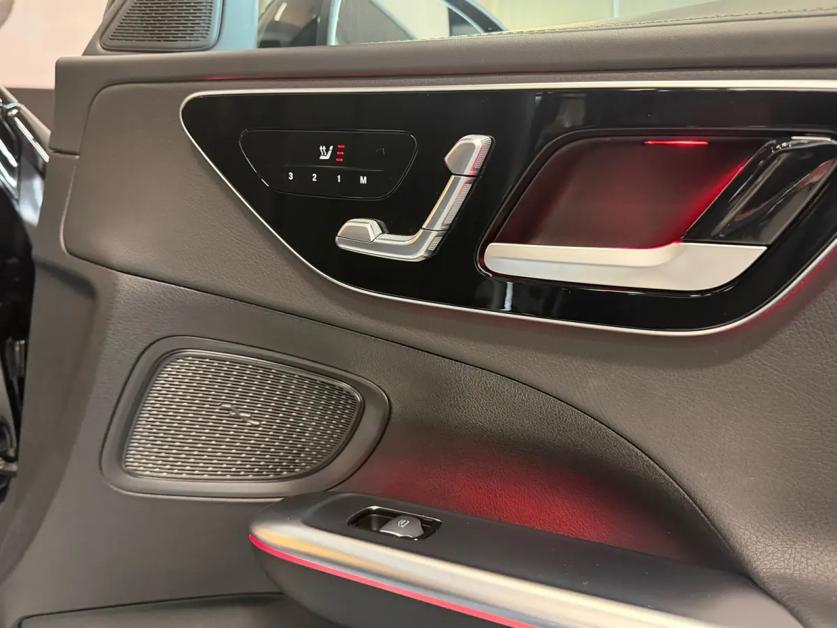300 e AMG Night Panorama Memory 360Cam 63Pack