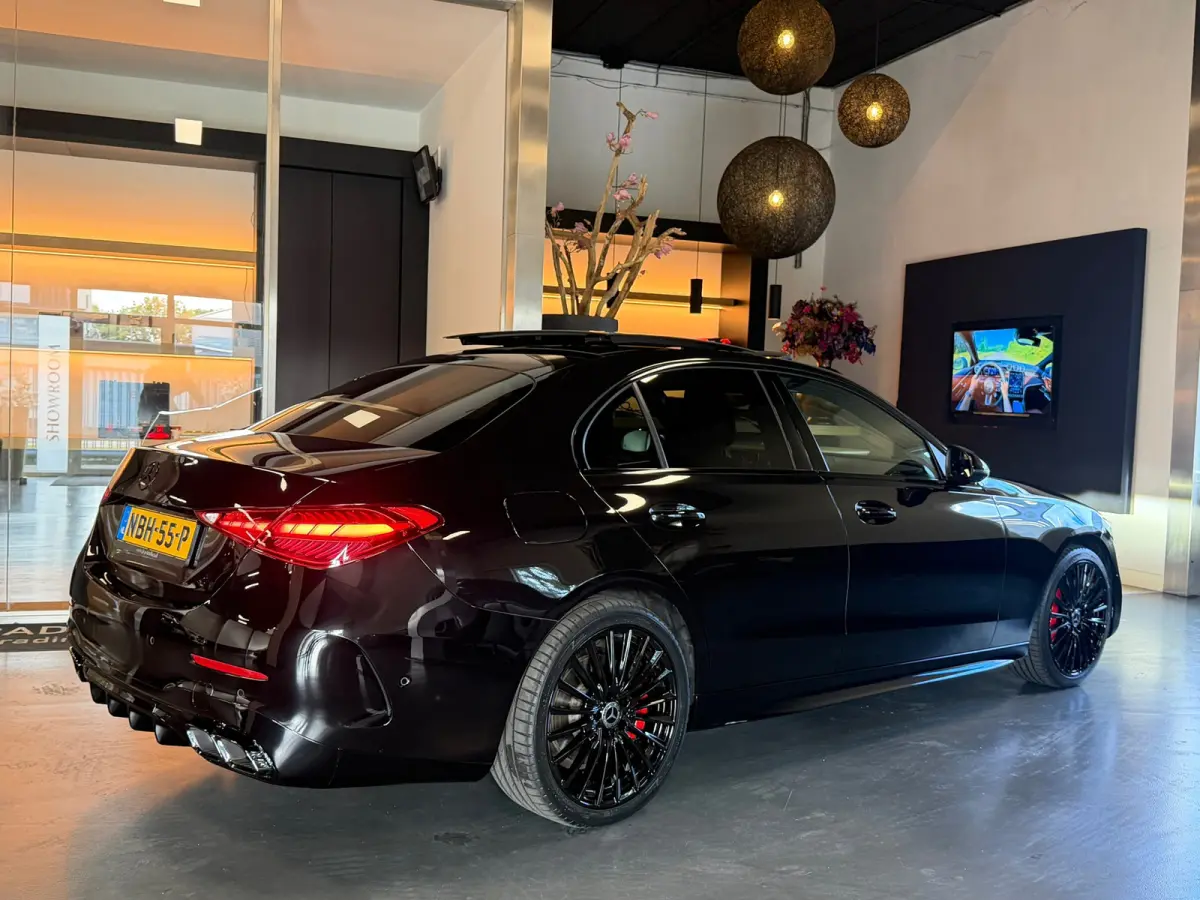 300 e AMG Night Panorama Memory 360Cam 63Pack